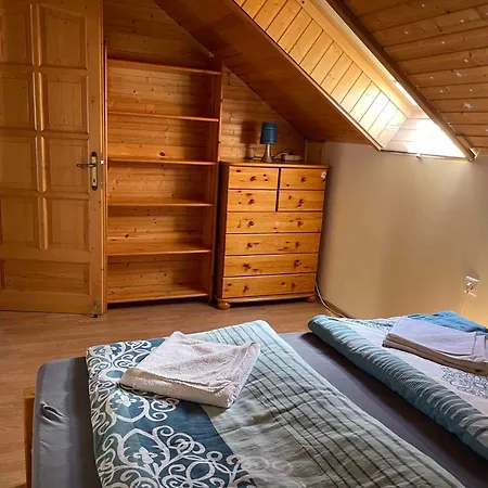 In - Balaton 19942 別荘