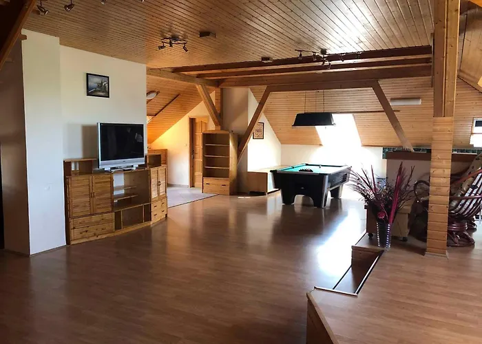 בית נופש In - Balaton 19942 *