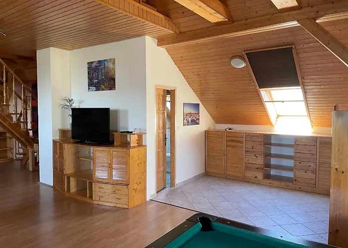 בית נופש In - Balaton 19942 *