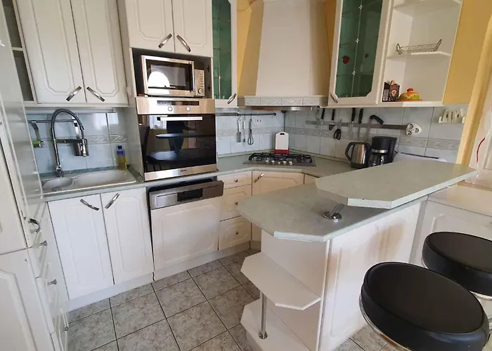 In - Balaton 19942 בית נופש