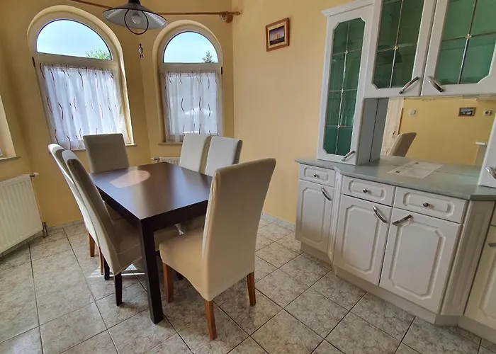 In - Balaton 19942 בית נופש *